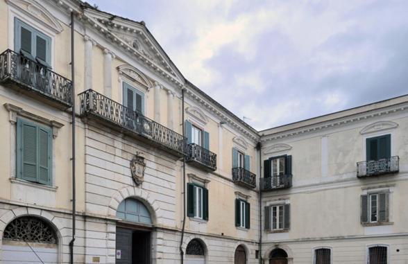 ホテル Il Palazzotto イゼルニア エクステリア 写真