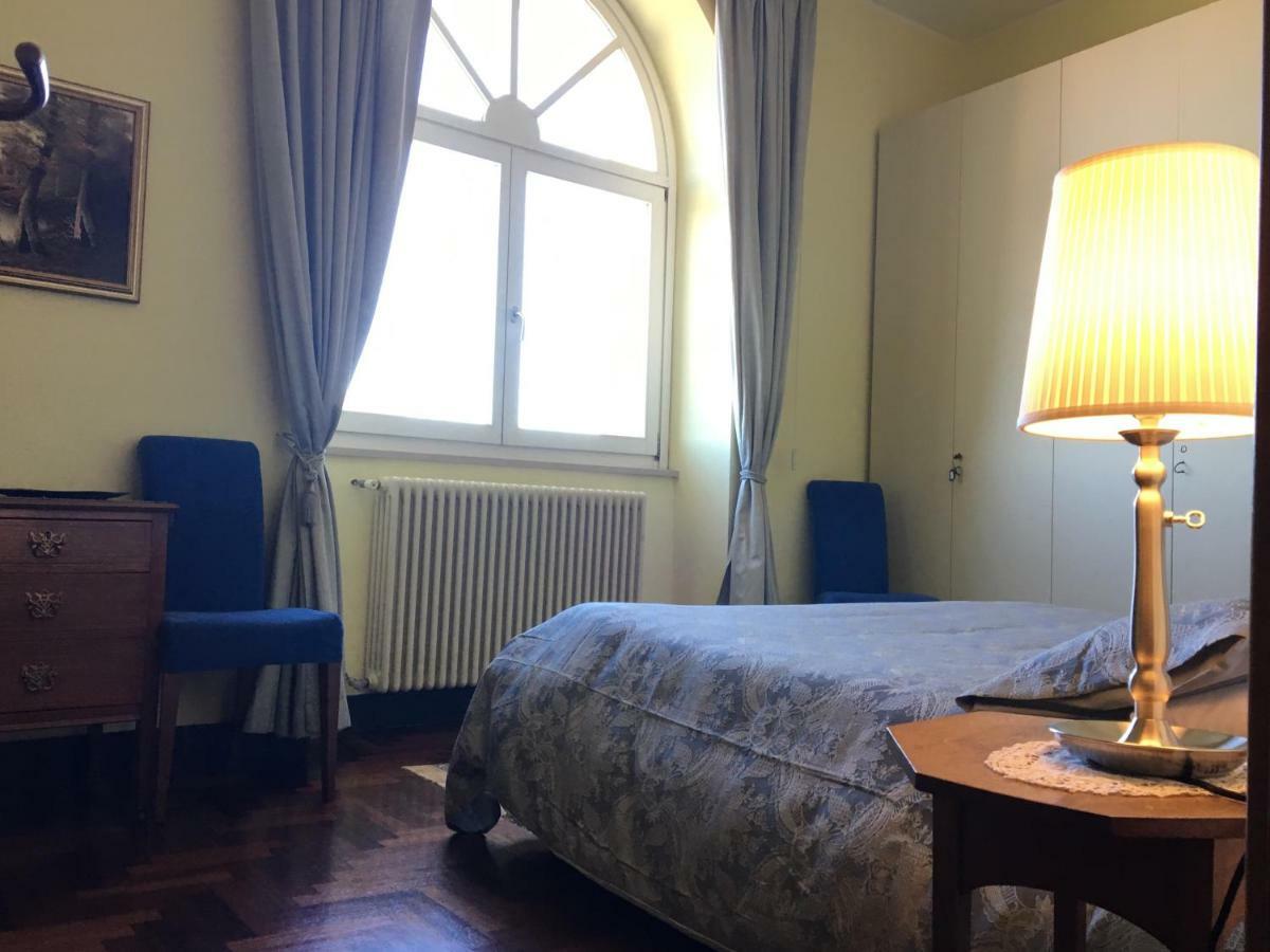 ホテル Il Palazzotto イゼルニア エクステリア 写真